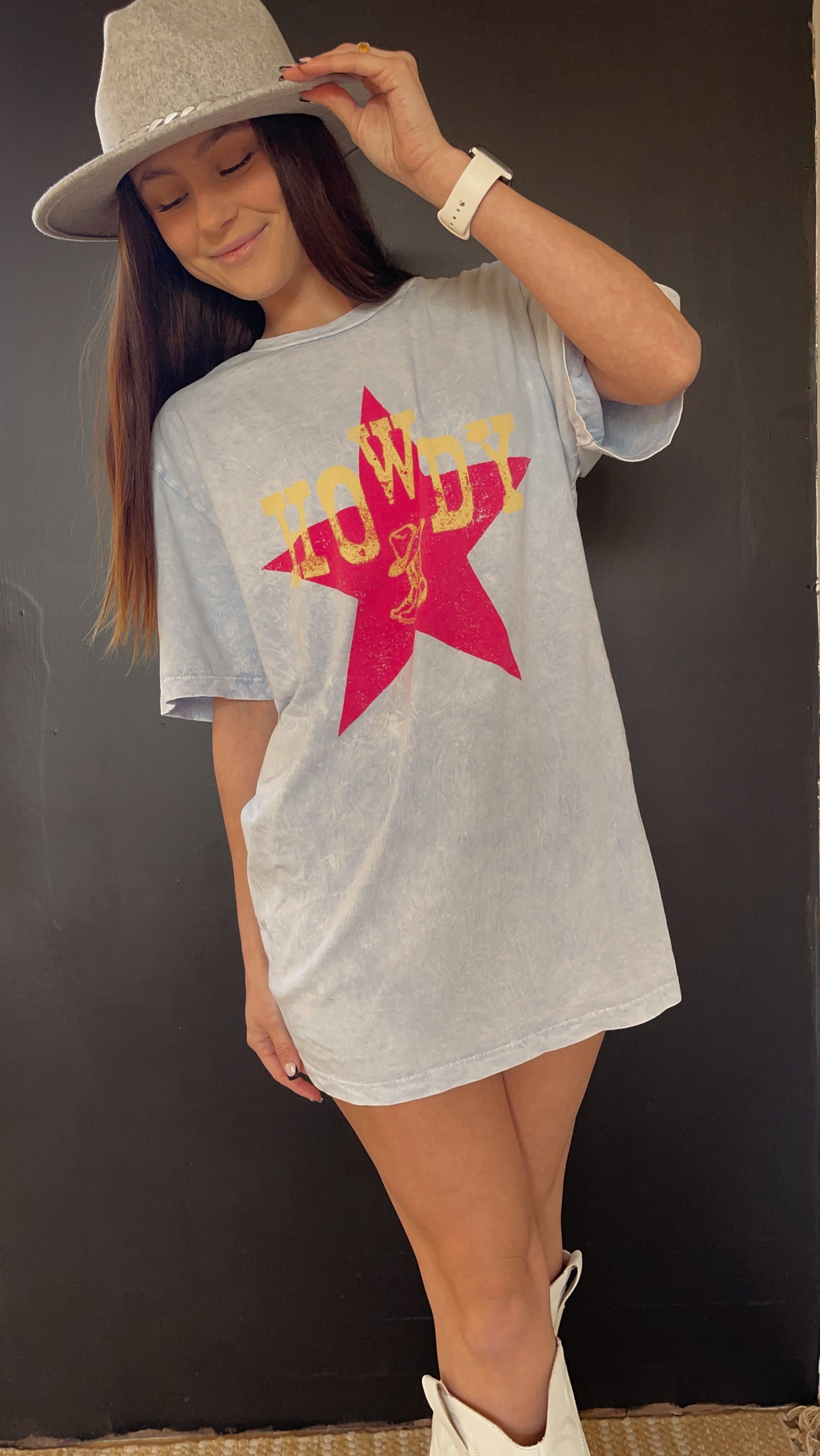 Howdy Graphic Tee